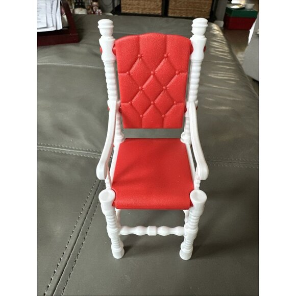 Elf on The Shelf Plastic Doll Chair Red and White Accessories - Picture 1 of 6
